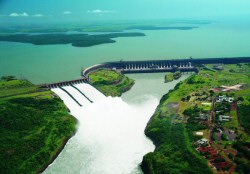 Vista Aérea de Itaipú Binacional