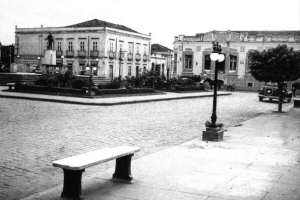 Praça e Igreja da Matriz