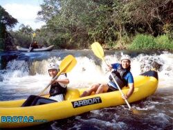 Rafting é o mais famoso passeios de aventura praticado em Brotas, e também um esporte profissional, no qual o Brasil é bi campeão mundial