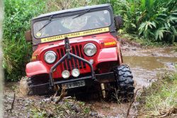 Off-Road em Brotas - Curta toda a emoção dos Jeeps 4x4